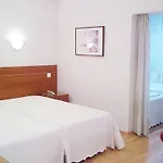 Paradouro 3*